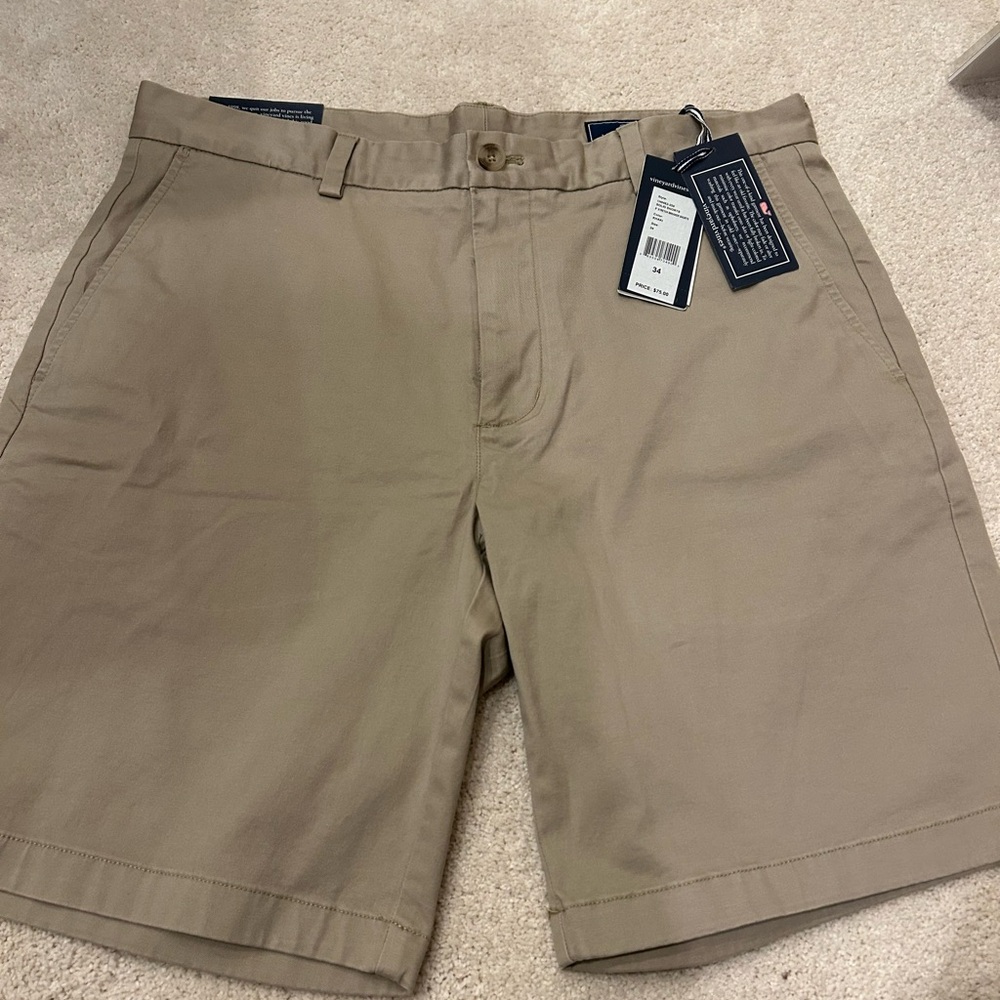 NWT Vineyard Vines tan 9” breaker short, 34 waist